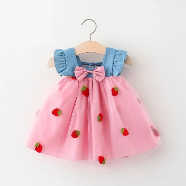 Summer girl dress baby girl small flying sleeves denim top with patchwork strawberry embroidery mesh suspender princess dress